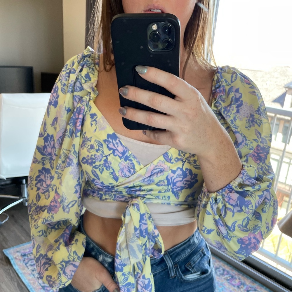 NWOT Chicwish blouse